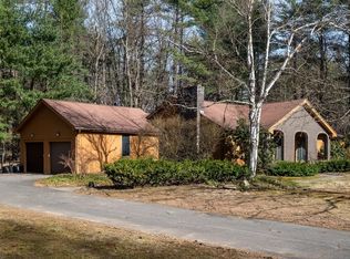 10 Ladyslipper Ln, Northampton, MA 01062