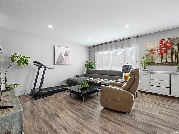 5th image of 4069 Delhaye Way