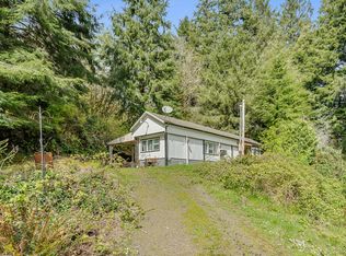 990 Doe Cir, Tillamook, OR 97141