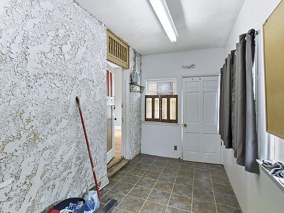 5th image of 802 Avenue C