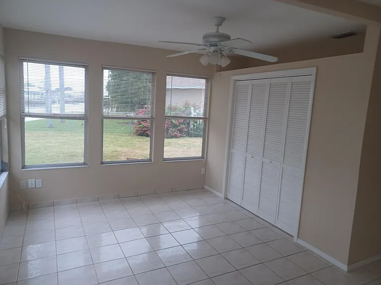 4900 Dory Dr — Photo 10