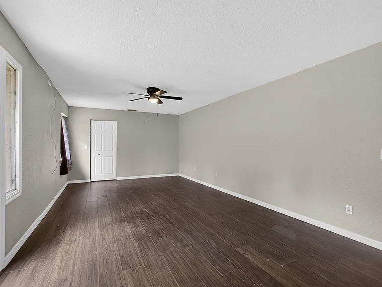 16932 Okeechobee Blvd — Photo 35