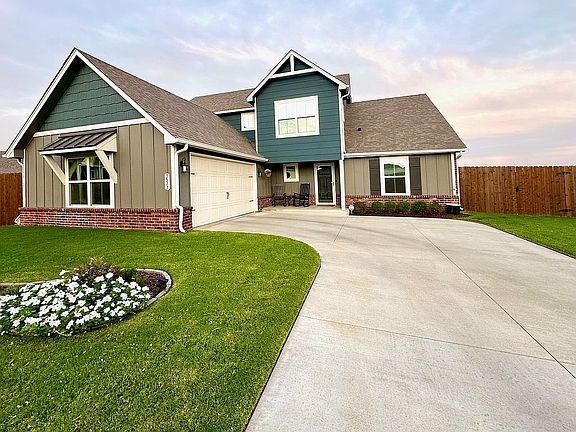 4th image of 3517 E Montpelier Pl