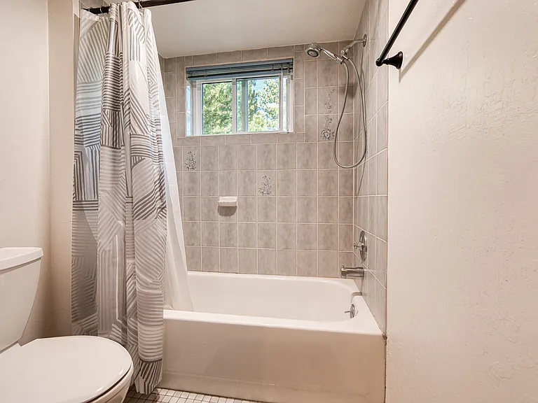 13647 Northwoods Blvd — Photo 19
