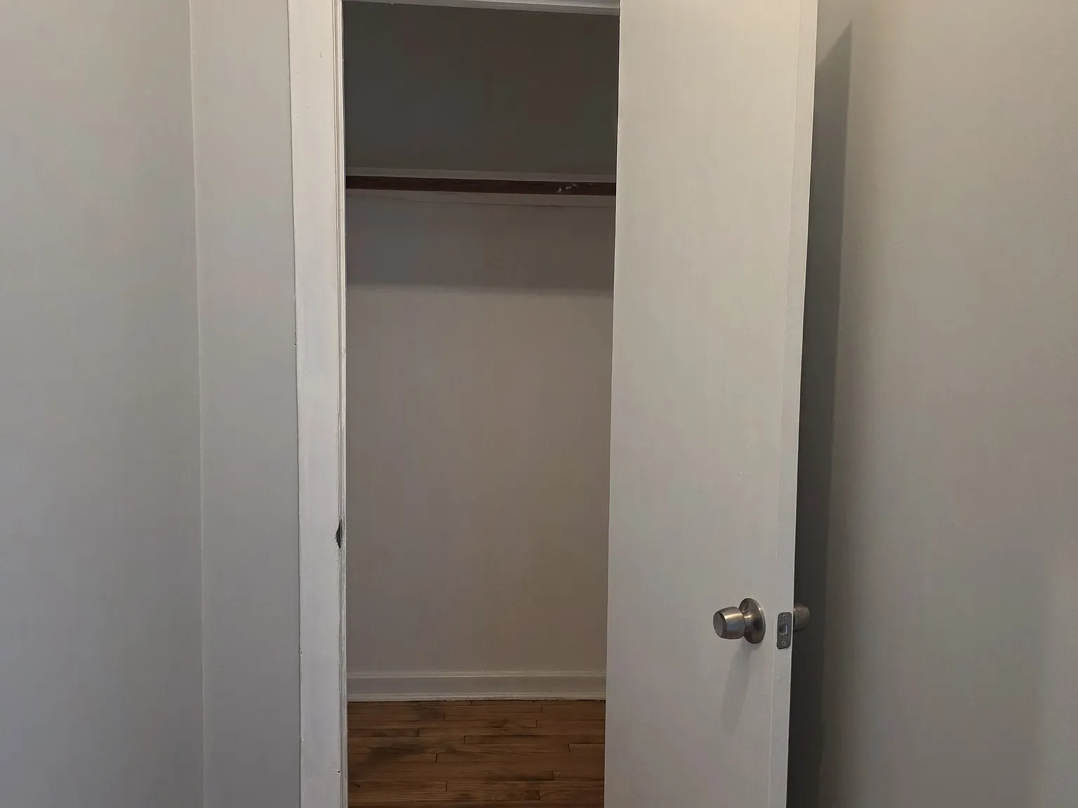 2 bed, 900 sqft, $1,600 — Photo 4