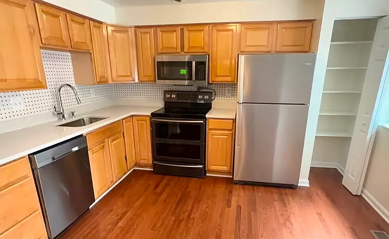 10212 Millstream Dr — Photo 39