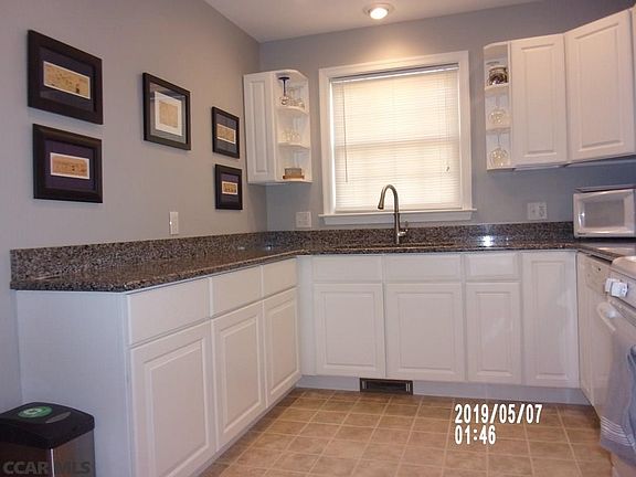 5th image of 658 Oakwood Ave APT C