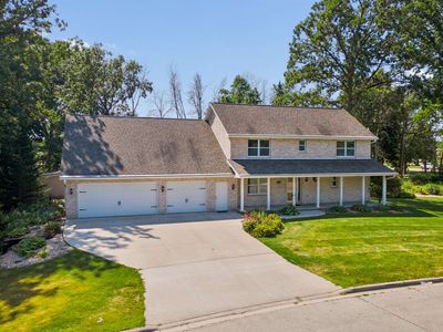 120 E Glenbrook Dr, Pulaski, WI, 54162