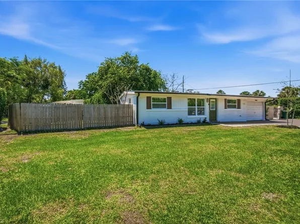 2300 Estey AVE, NAPLES, FL 34104