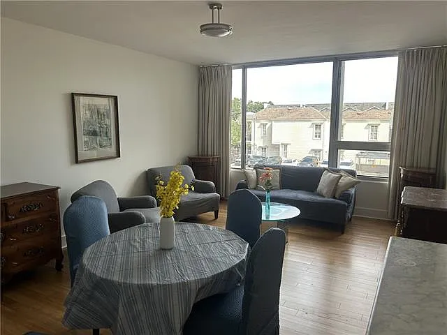 2100 Saint Charles Ave #3M — Photo 6