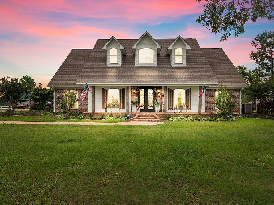 1st image of 178 Dogwood Ln