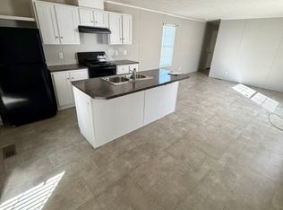 159 Woodlake Run, Yoder, IN 46798