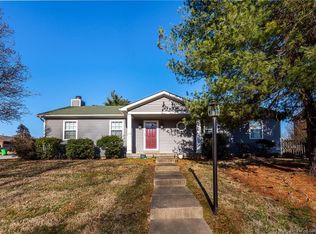 3101 Creek Ridge Dr, New Albany, IN 47150