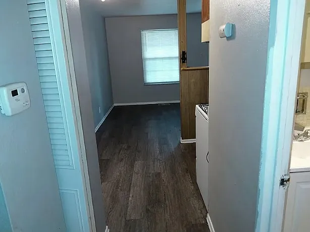 4448 Morganford Rd #J — Photo 5