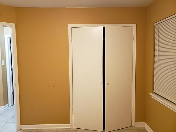4th image of 1015 Park Row Ave APT 3
