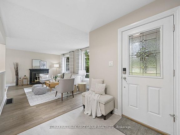 2nd image of 861 Boxworth Pl