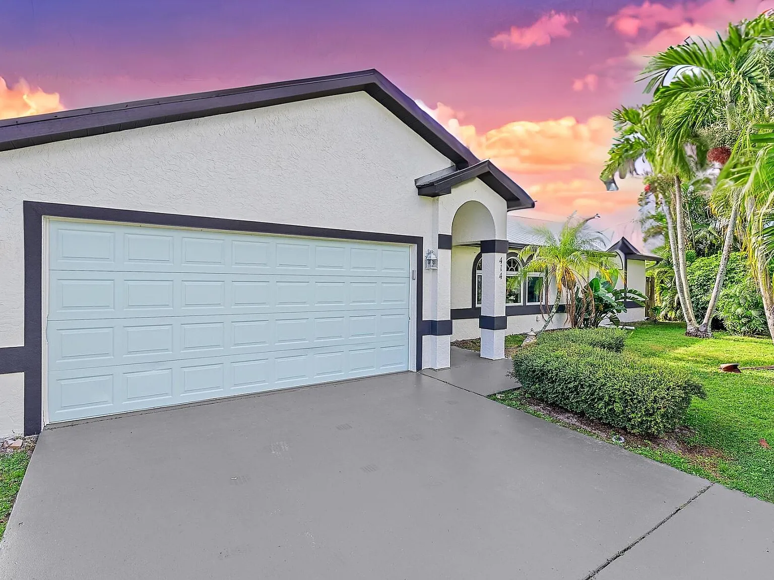 3 bed, 2.0 bath, 1592 sqft, $3,000 — Photo 1