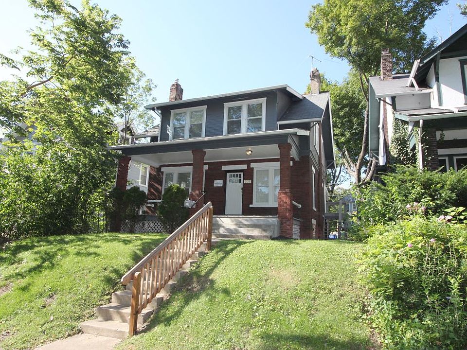 1st image of 226 E Oakland Ave