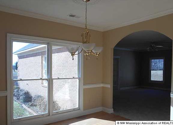 5th image of 258 Landen Cir