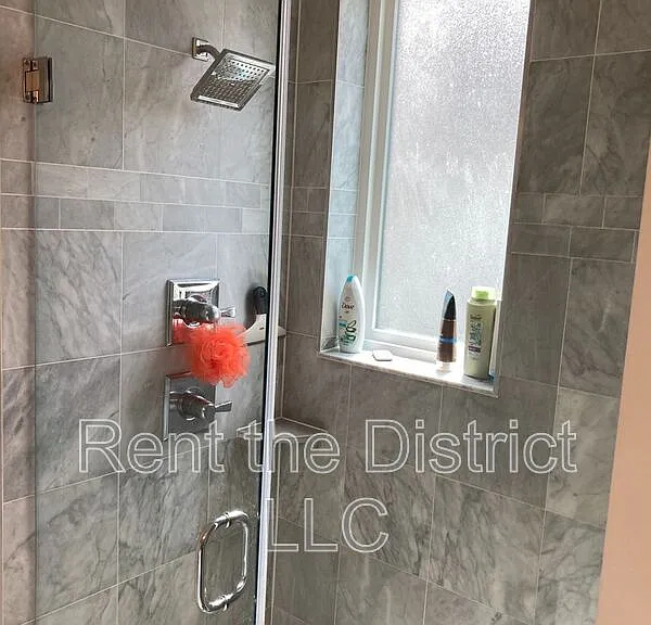 4126 8th St NW #4 — Photo 11