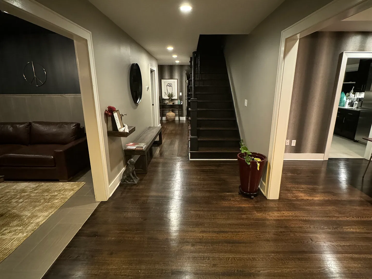 5 bed, 5.5 bath, 5600 sqft, $9,997 — Photo 4