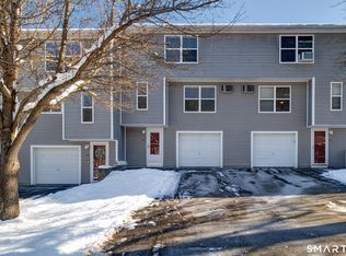 30 Seymour Rd APT G2, Plymouth, CT 06786