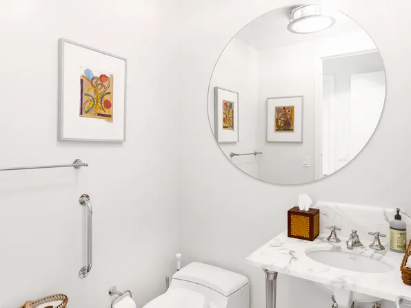 181 East 90th Street PH32A image 25 of 26