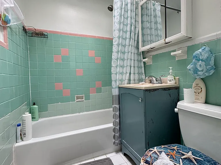 6344 Sylvester St — Photo 9