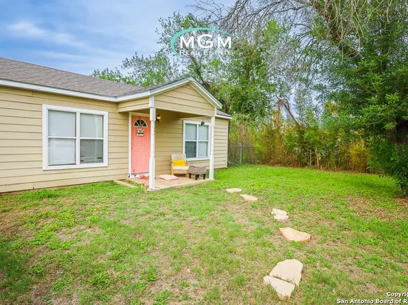 805 E Hefferman, Beeville 78102