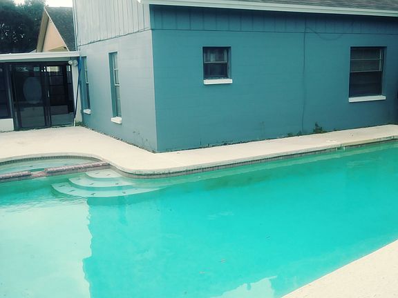 2nd image of 5477 Friarsway Dr