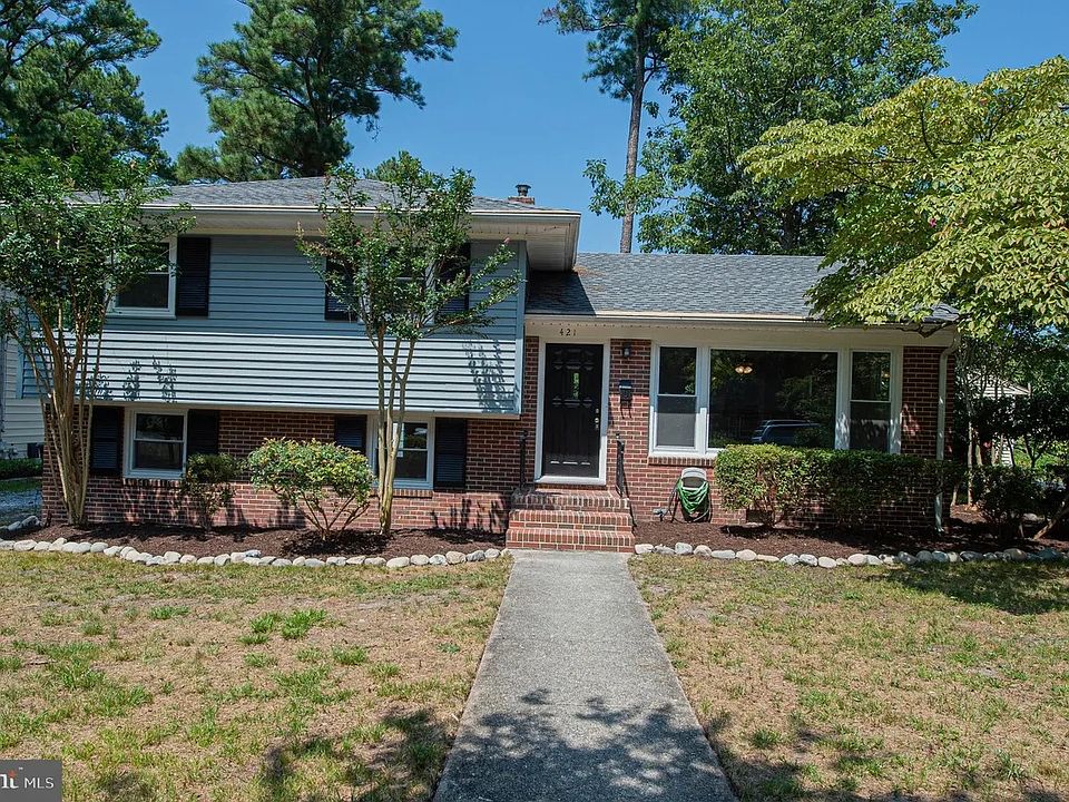 1st image of 421 Monticello Ave