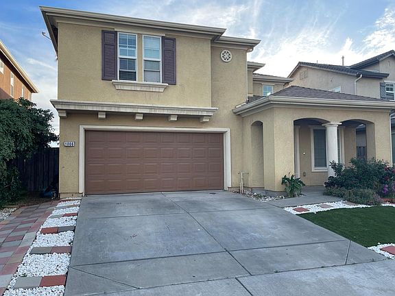 2nd image of 1006 Papaya St