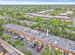 15385 S Dixie Highway Highway 10, Palmetto Bay, FL 33157