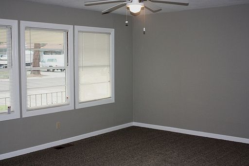 3rd image of 820 Grant Ave