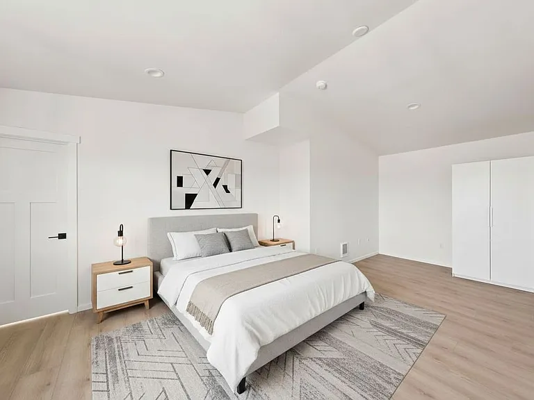 2709 Q Ave — Photo 9