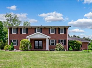 102 Seminole Trl, Butler, PA 16001