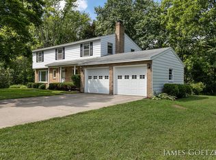 11585 Long Lake Dr NW, Sparta, MI 49345