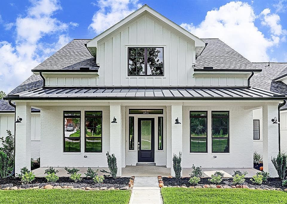2nd image of 21360 Lady Bird Ln