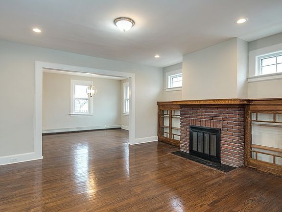 5th image of 684 Forest St