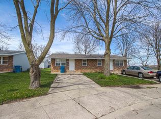 1304B Hanover Dr, Champaign, IL