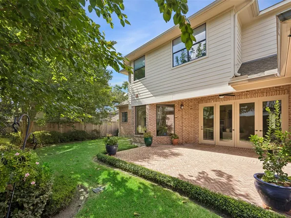 6261 Burgoyne Rd Cover view
