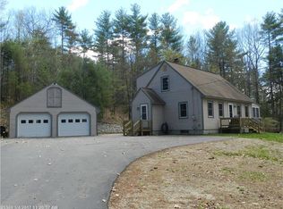 9 Dale Ln, Steep Falls, ME 04085