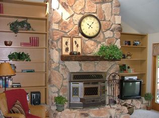 6115 Woodhill Dr, Gig Harbor, WA 98332