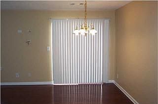 4th image of 2804 Country Brook Dr