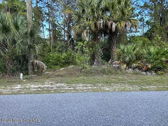2nd image of 258 Krassner Dr NW
