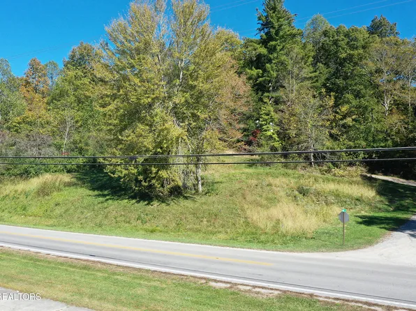 103 Shelton Ln, Oneida, TN 37841