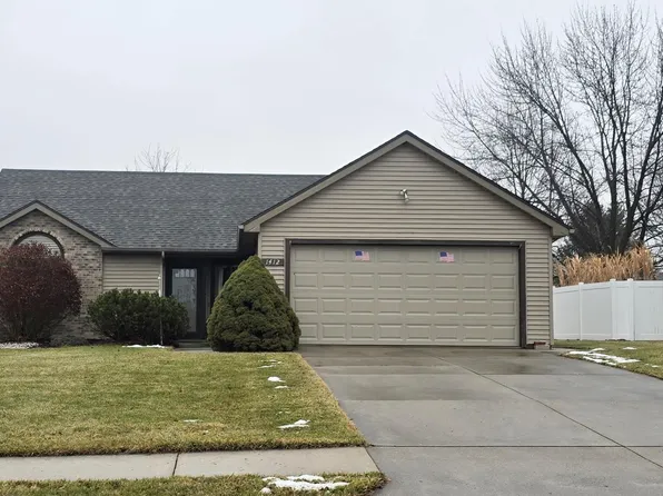 1412 Duesenberg Dr, Auburn, IN 46706