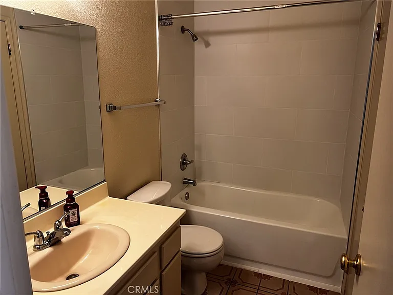 22665 Ashford Cir — Photo 7