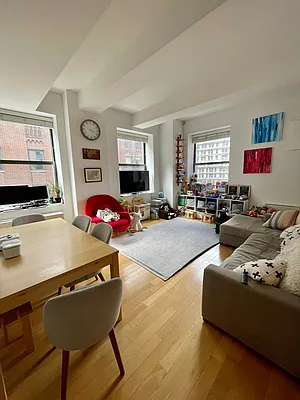 Rented by NY Living Solutions | media 5