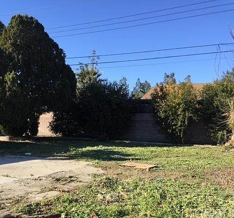 2nd image of 25454 E 26th St